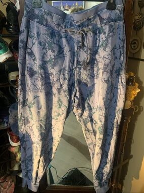 Joylab Women's Marble-Print Joggers in Light Blue and Teal
